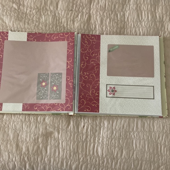 BRAND NEW: Blank S.E.I. ( similar to Creative Memories) Christmas Scrapbook - Picture 5 of 16